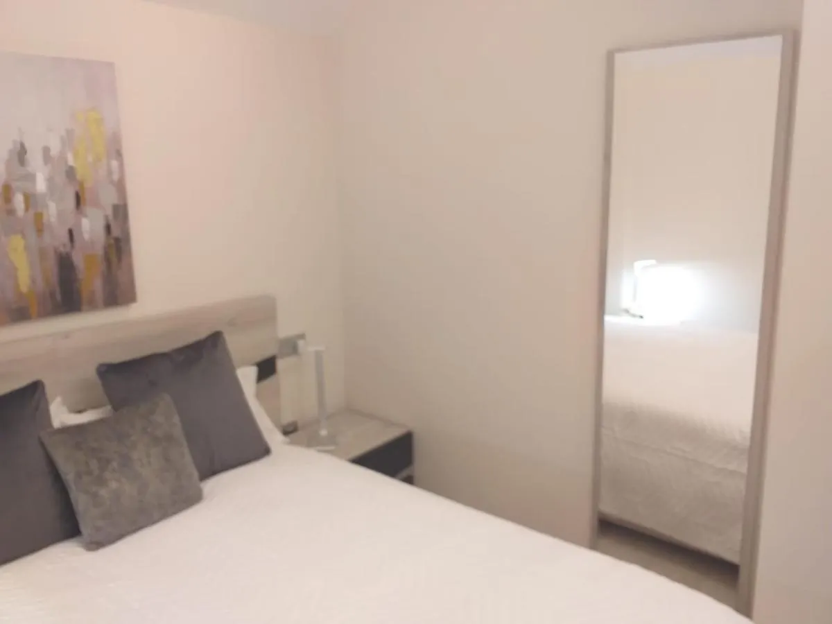 아파트 Apartamentos Vacacionales Joctis, Atico 푸엔히롤라